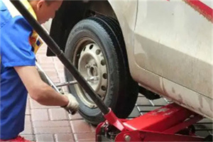 博湖附近拖车24小时服务热线电话